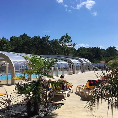 Paisible A Avec Piscine Partagee Ferienhaus Saint-Jean-de-Monts
