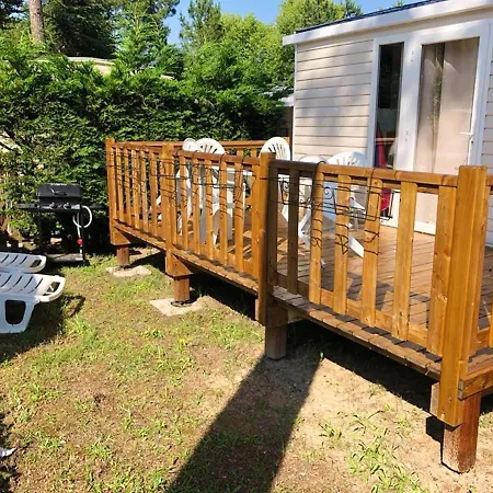 Paisible A Avec Piscine Partagee *