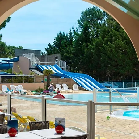 Paisible A Avec Piscine Partagee Saint-Jean-de-Monts