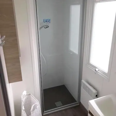 펜션 Paisible A Avec Piscine Partagee 생장드몽