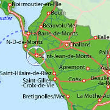 Paisible à Avec Piscine Partagée Hébergement de vacances